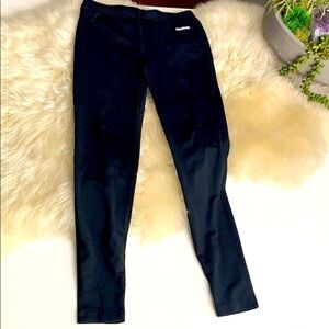 Reebok Solid Black Kids Play Dry Athletic legging girls size small